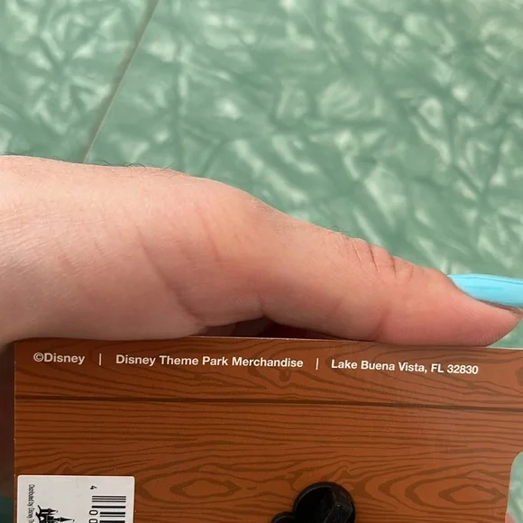 ❗️FINAL DROP ❗️LIMITED EDIT- RARE 🍎 Disney’s Snow White LE Cuckoo Clock Pin 🍎 - Picture 3 of 3